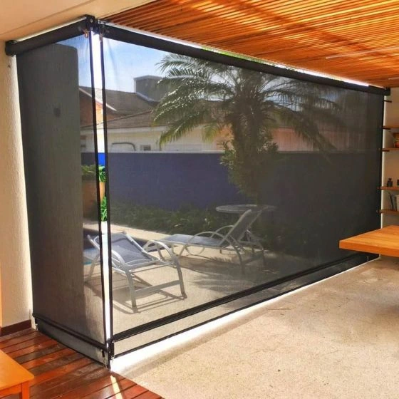 Toldo Cortina de Tela Screen em Jardim Olívio Moro, Várzea Paulista SP — Instalação em estacionamento
